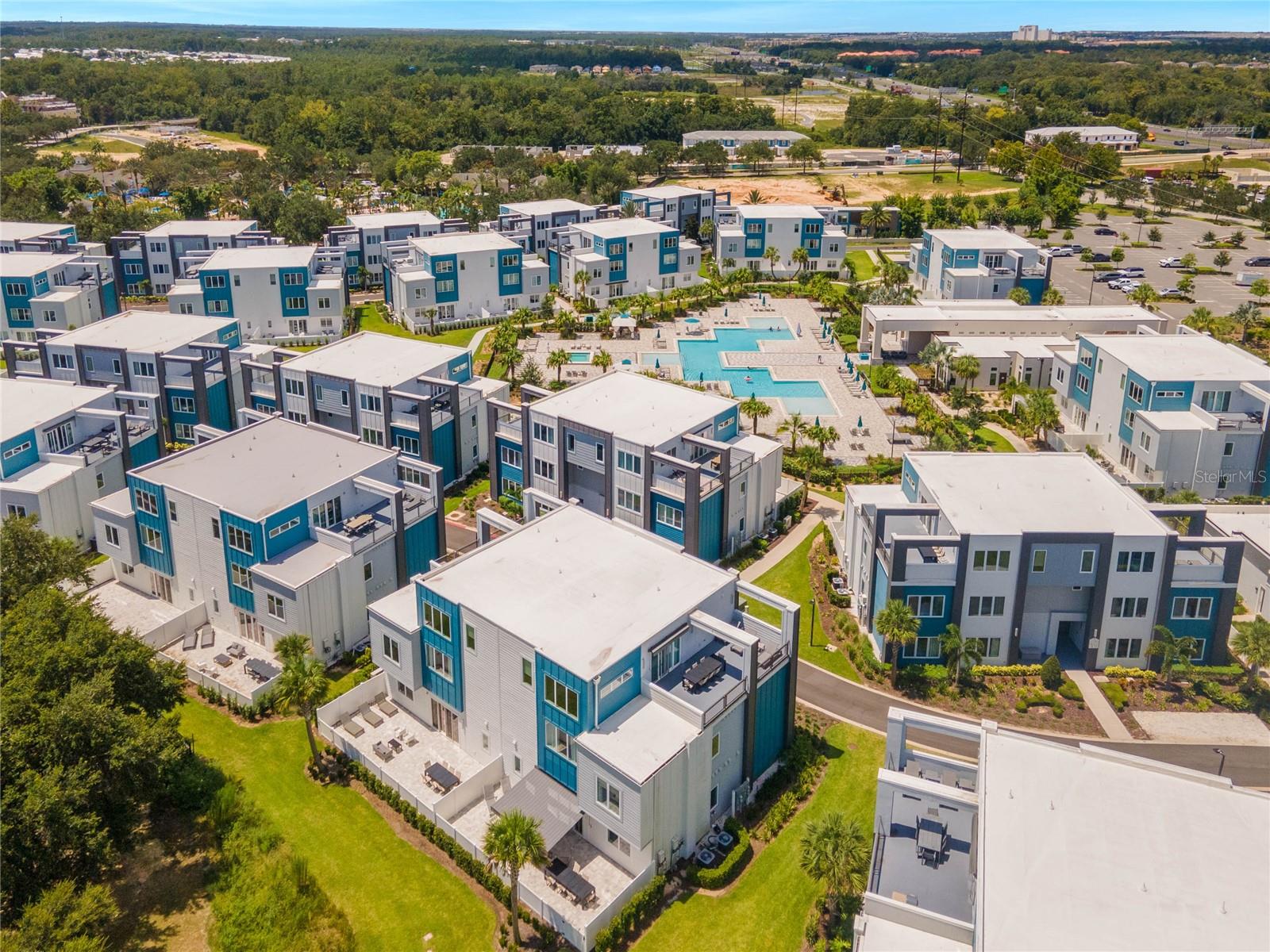 SPECTRUM AT REUNION CONDO PH 1A THRU 1D - Residential