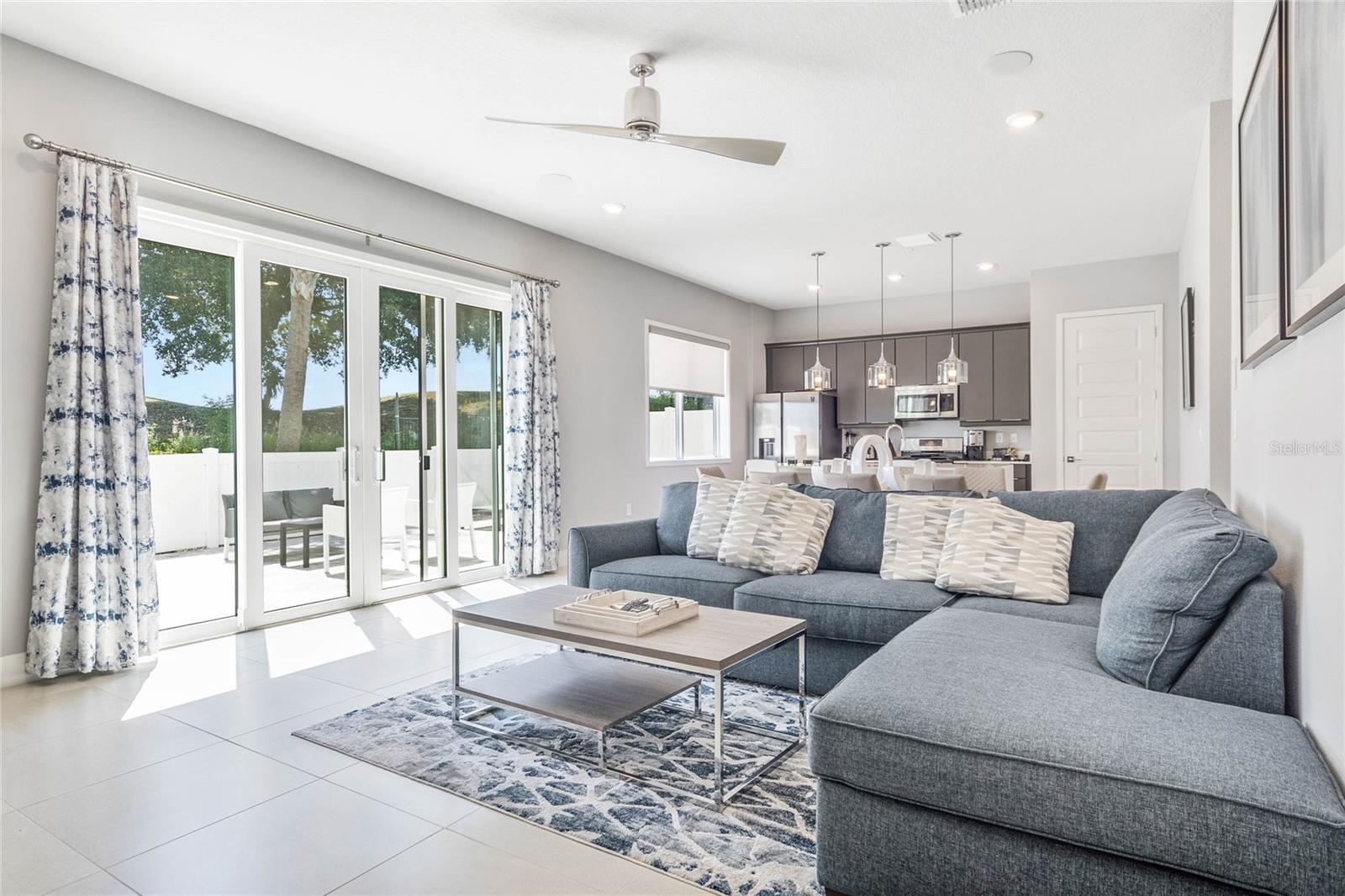 SPECTRUM AT REUNION CONDO PH 1A THRU 1D - Residential