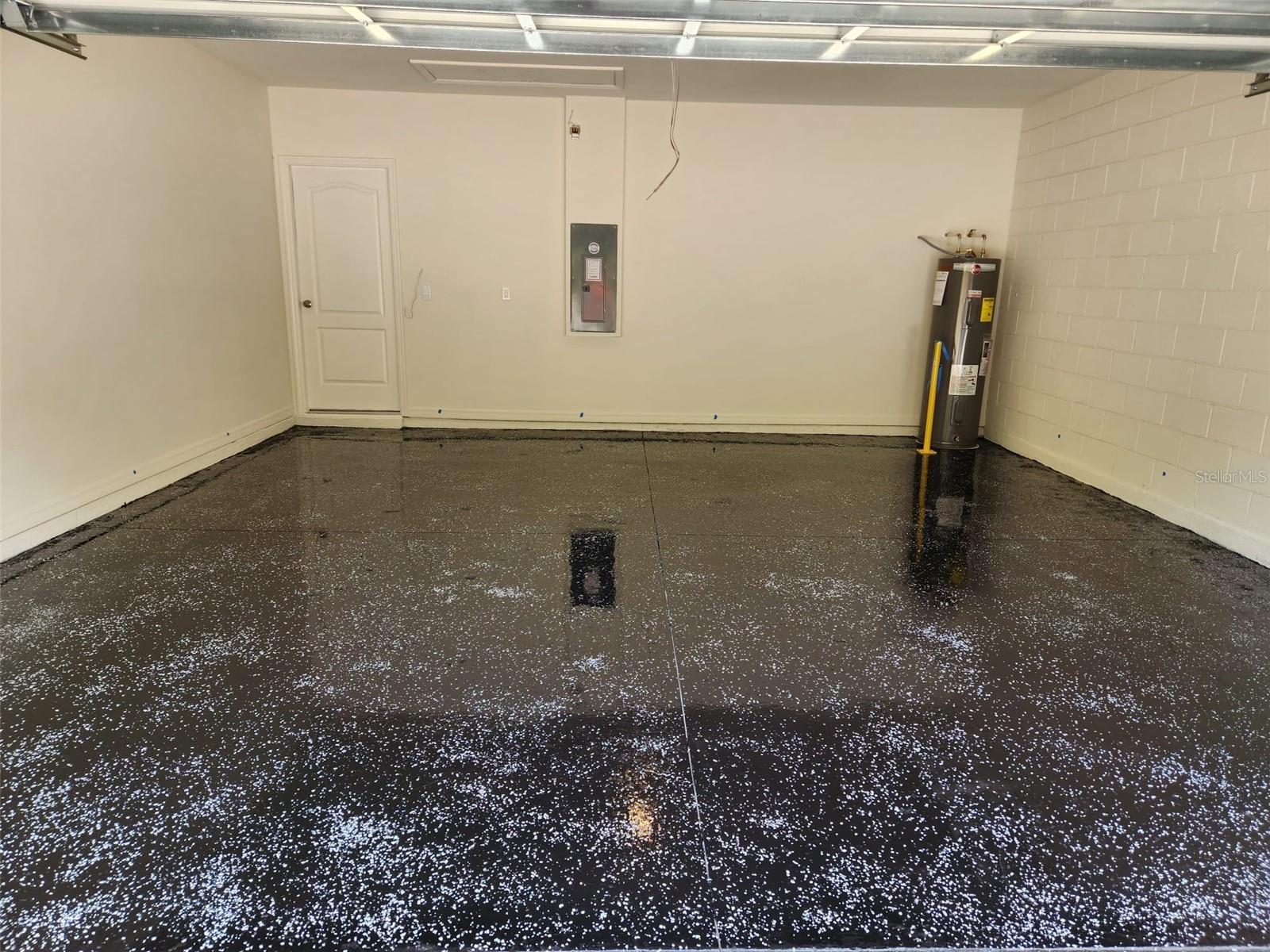 VICTORIA OAKS - Residential Lease