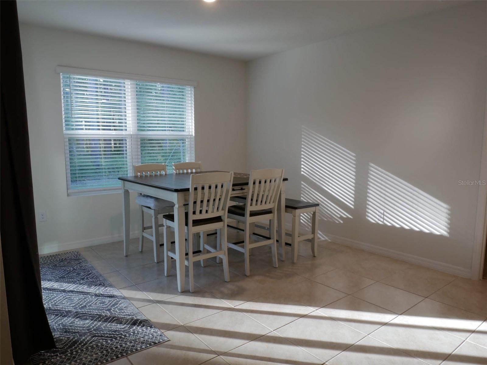 VICTORIA OAKS - Residential Lease