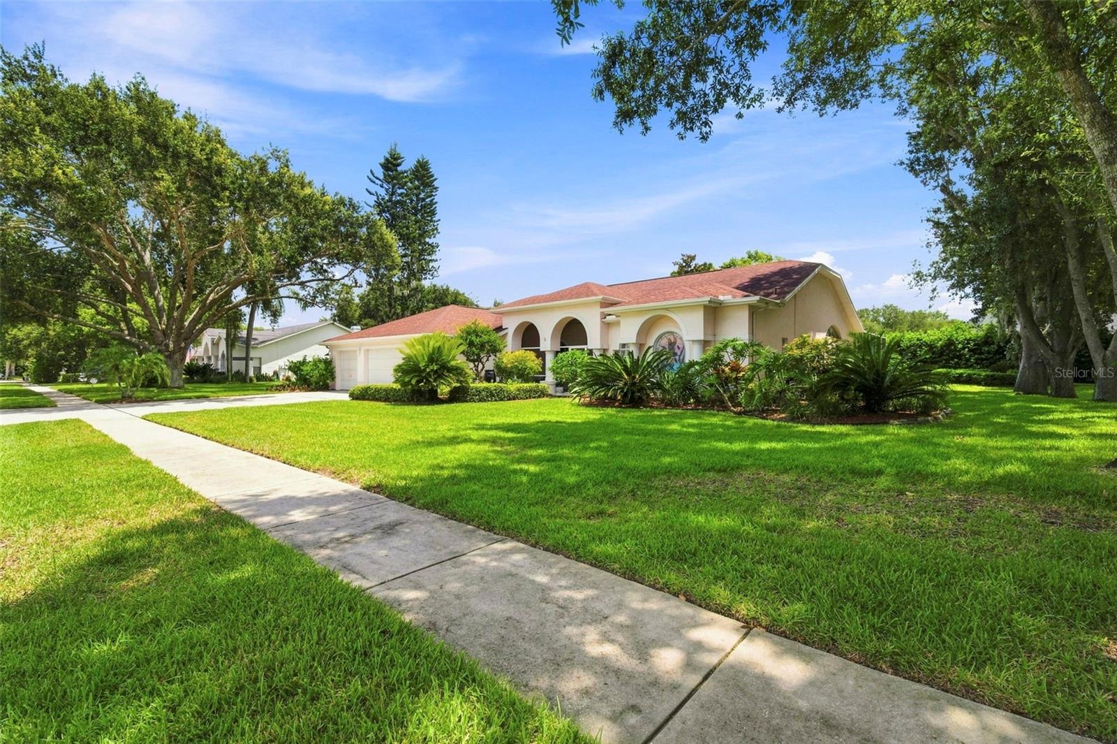 1518 FISHING LAKE DRIVE