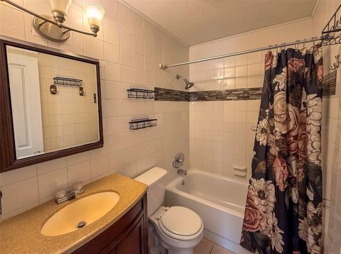 Tiny photo for 880 Emerald Dr, Mount Dora, FL 32757 (MLS # O6416330)