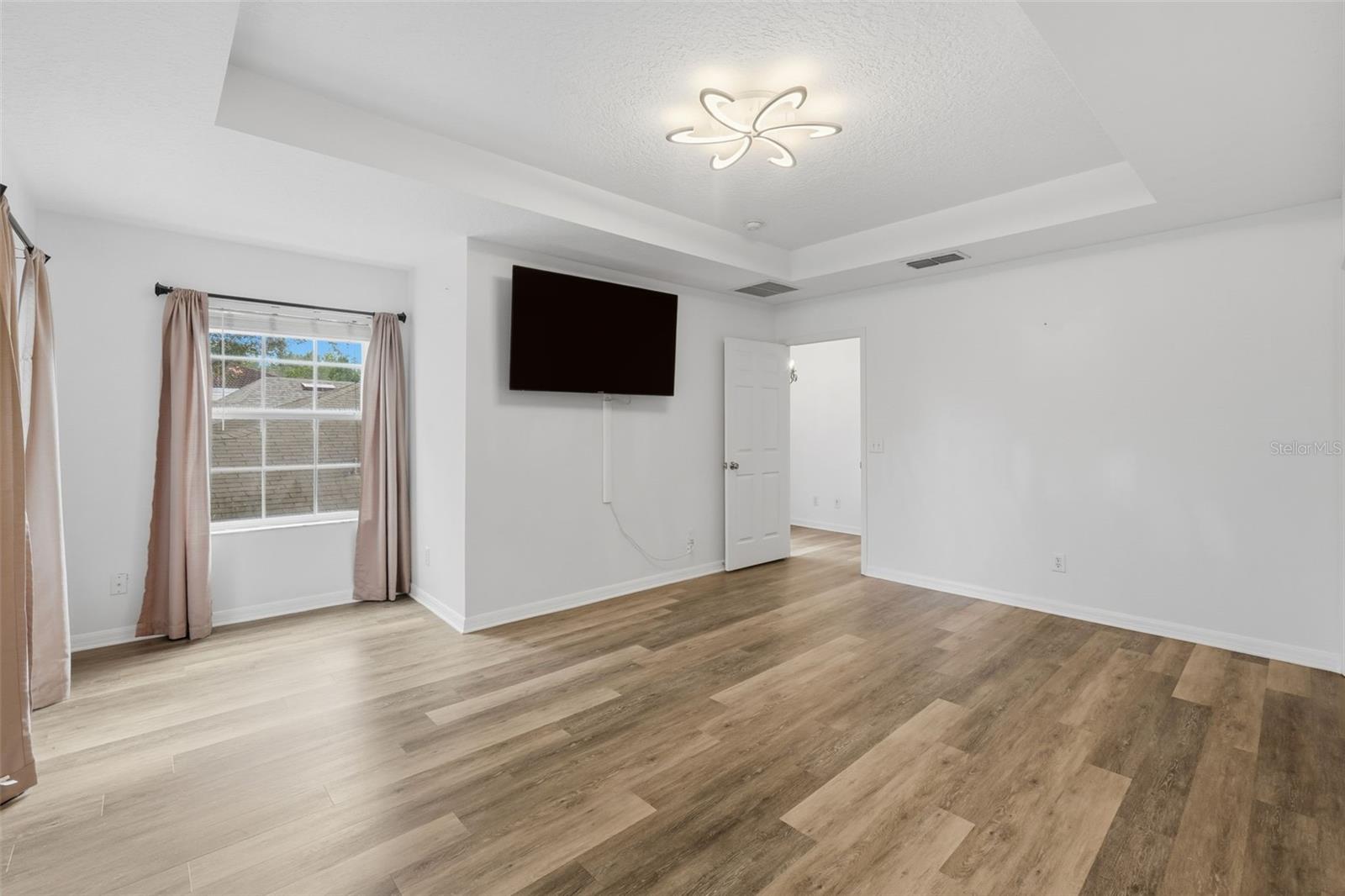 CELEBRATION EAST VILLAGE - Residential