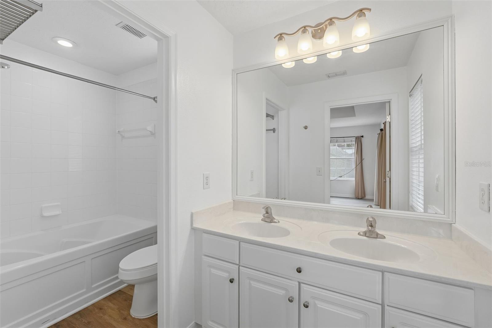 CELEBRATION EAST VILLAGE - Residential