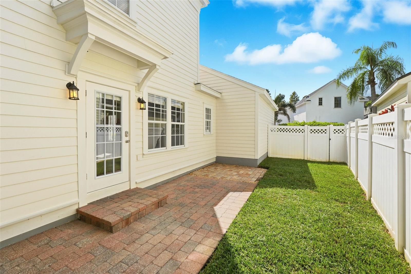 CELEBRATION EAST VILLAGE - Residential