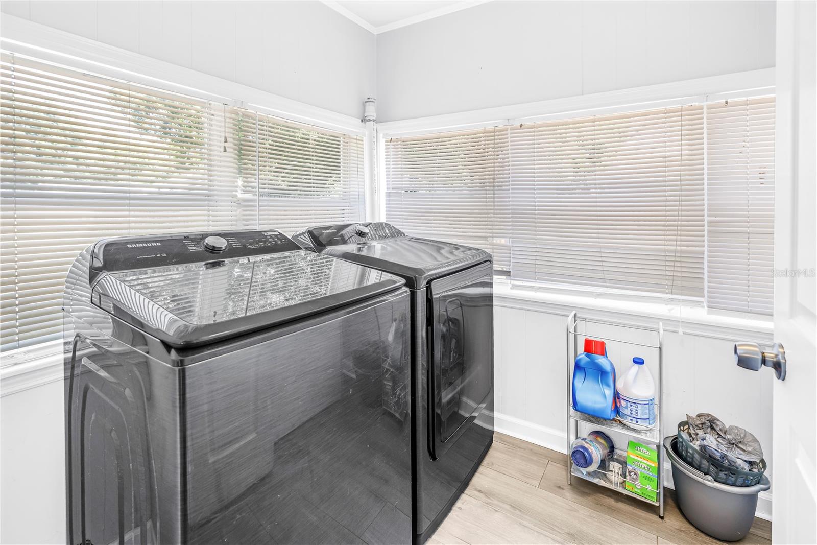 PINECREST - Residential