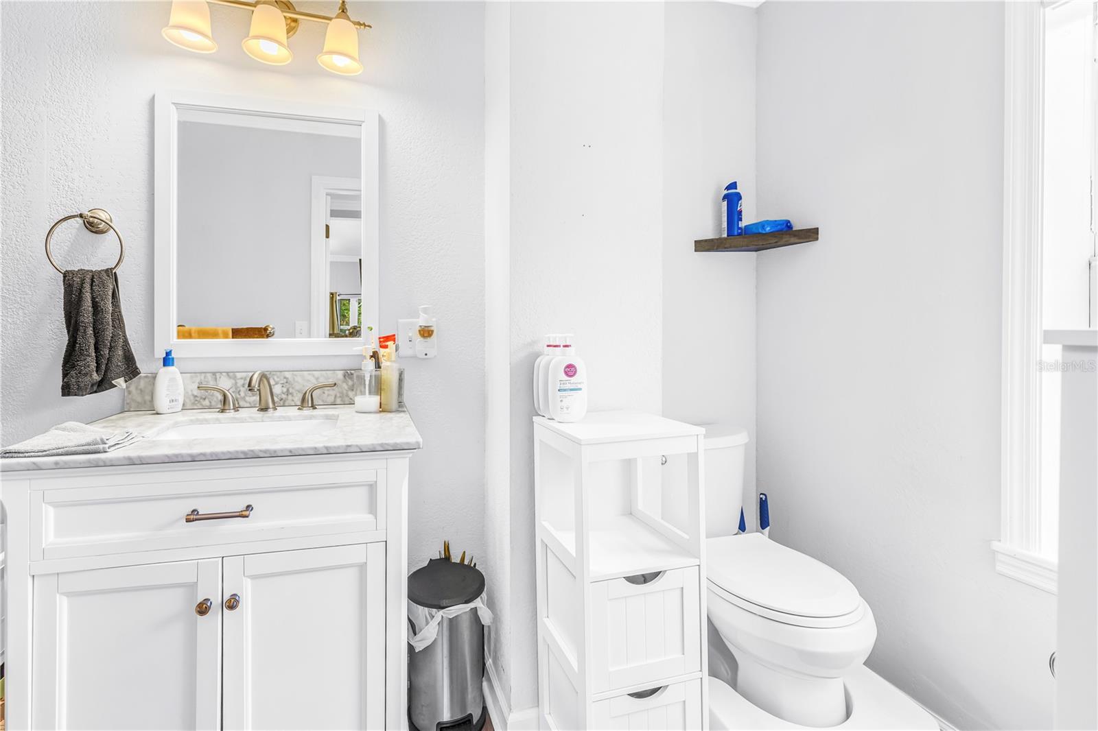 PINECREST - Residential