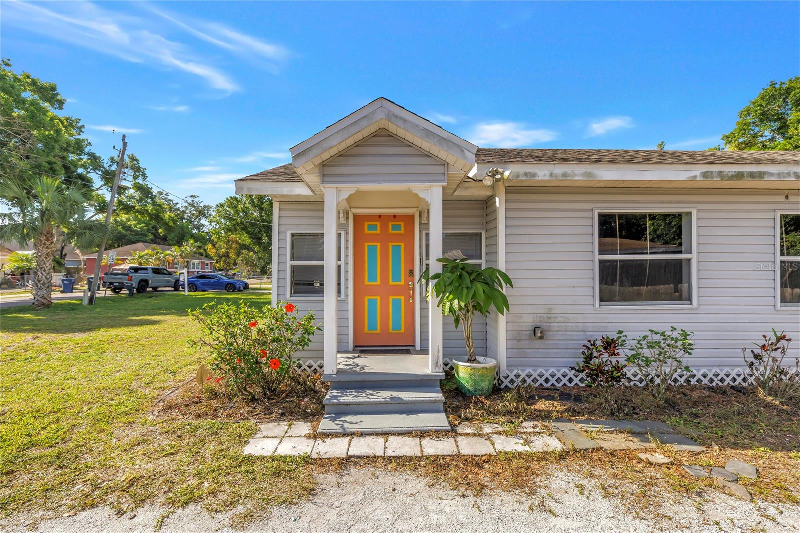 PINECREST - Residential