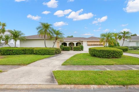 Photo of 6729 Tequesta Drive, Seminole, FL 33777 (MLS # TB8525637)