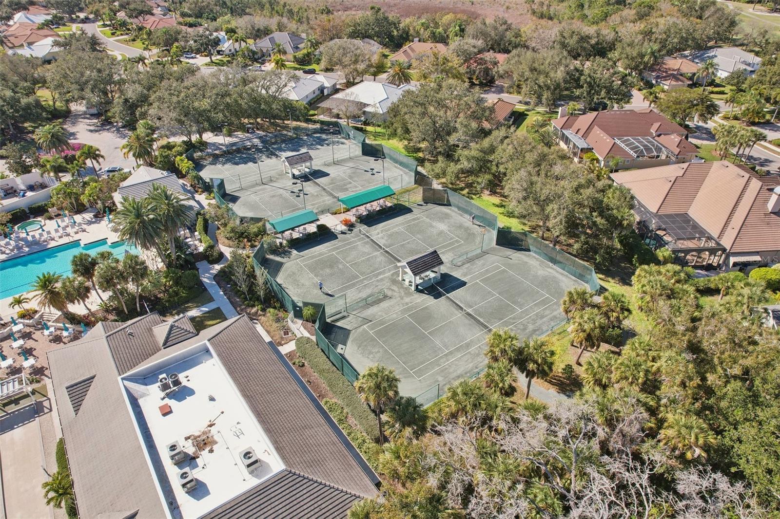 VENICE GOLF & COUNTRY CLUB - Residential