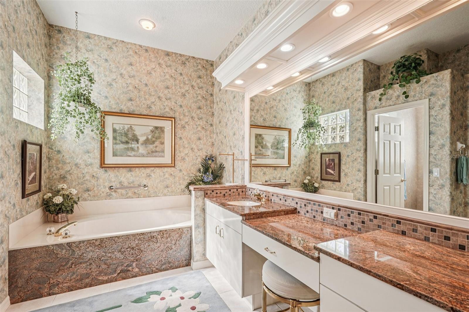 VENICE GOLF & COUNTRY CLUB - Residential