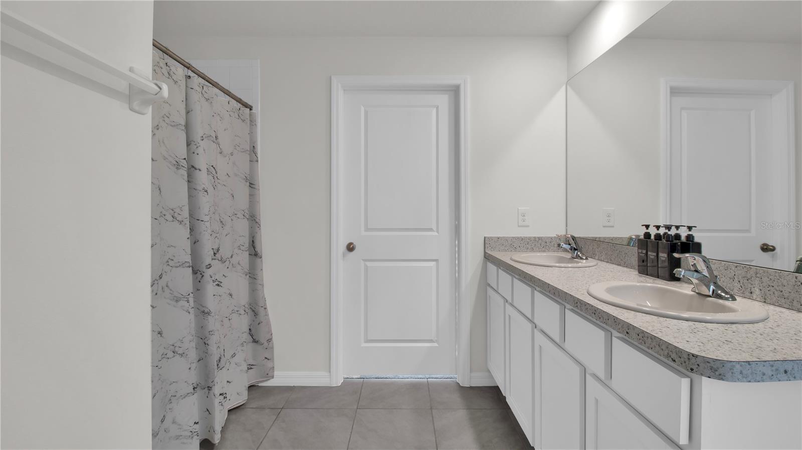 CREEK PRESERVE - Residential Lease