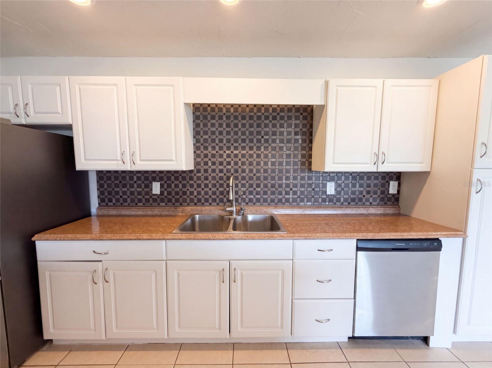 124 SAN BENITO AVENUE