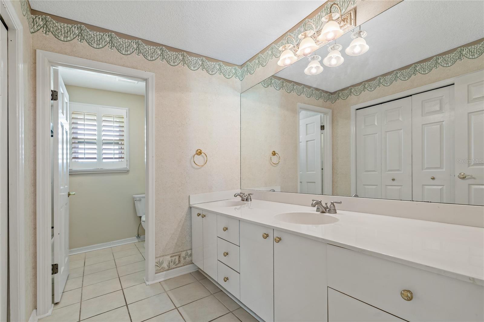 FEATHER SOUND - Residential