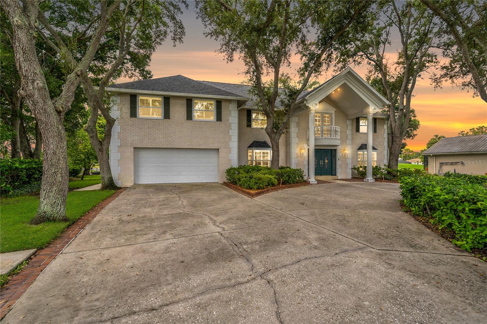 FEATHER SOUND - Residential