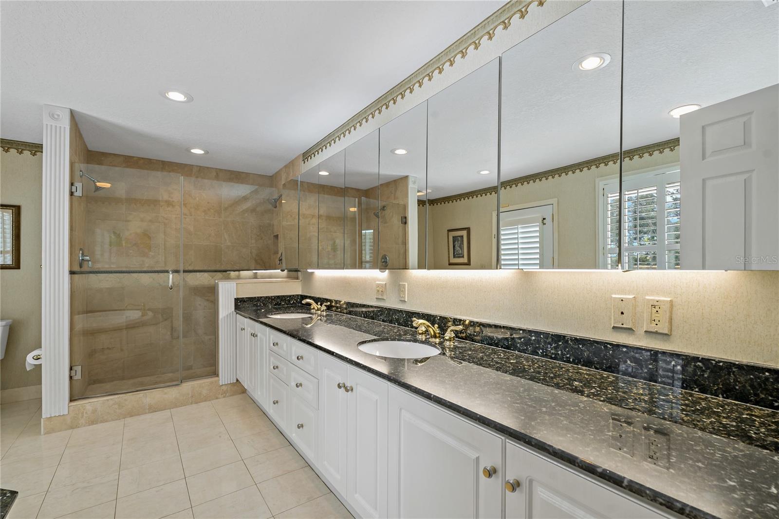 FEATHER SOUND - Residential