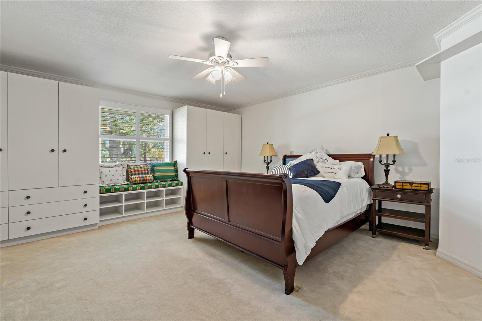 FEATHER SOUND - Residential