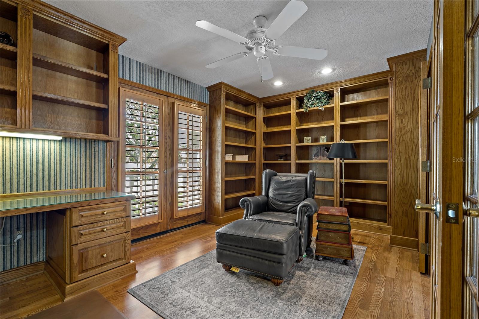 FEATHER SOUND - Residential