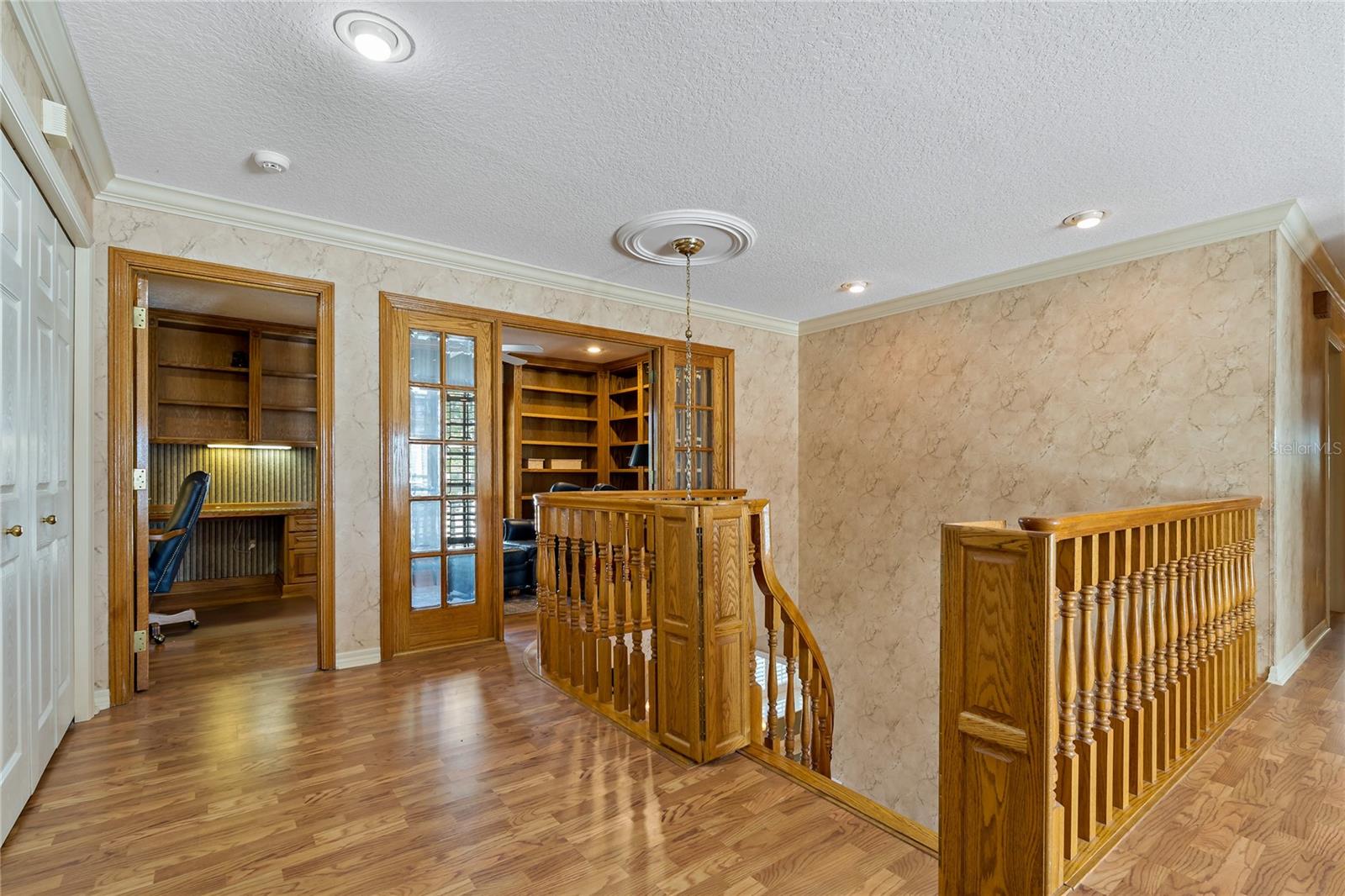 FEATHER SOUND - Residential