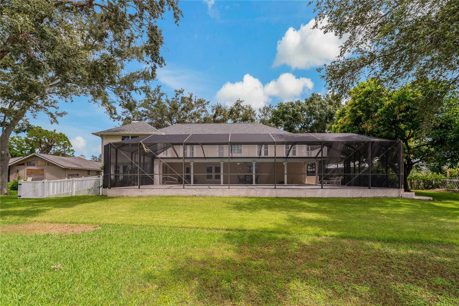 FEATHER SOUND - Residential