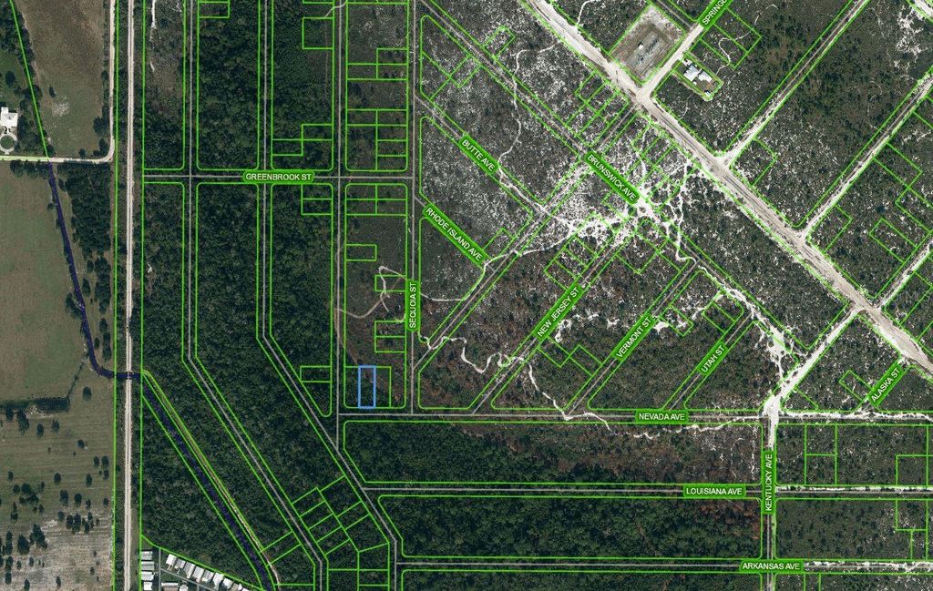 Photo of 504 Nevada Avenue, Lake Placid, FL 33852 (MLS # OM625687)