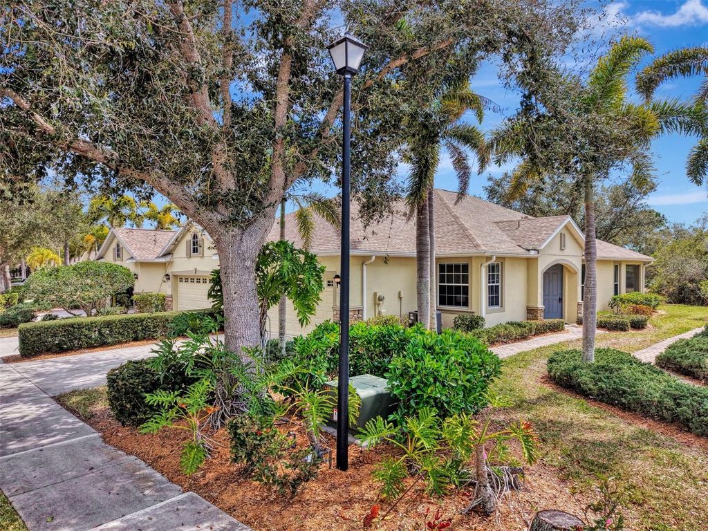 Photo of 9367 Carnaby Drive, Venice, FL 34293 (MLS # N6144204)