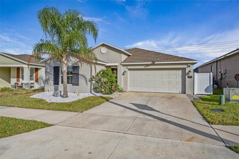 A home in DAVENPORT