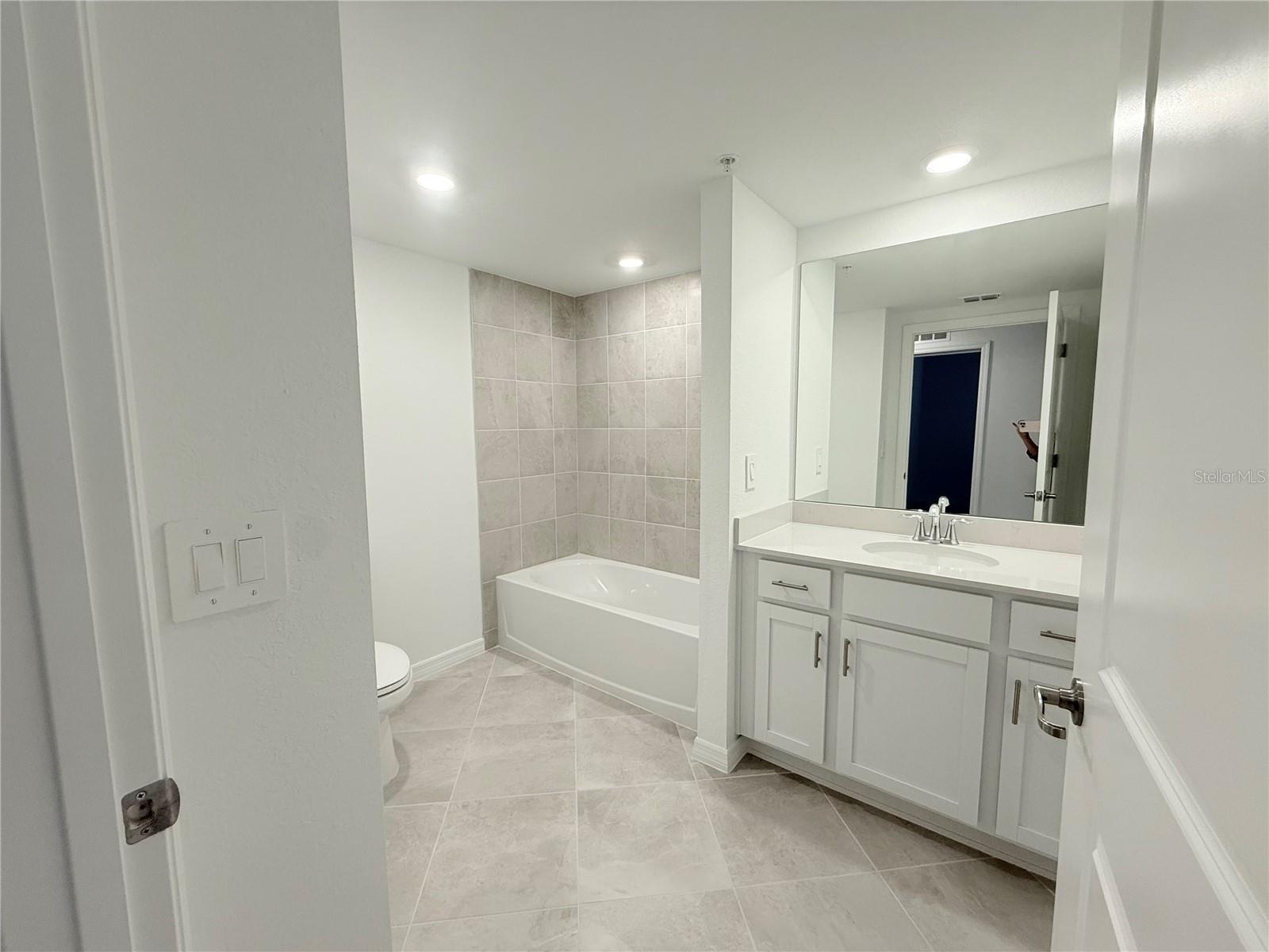 3185 LEGENDS BAY - Residential Lease