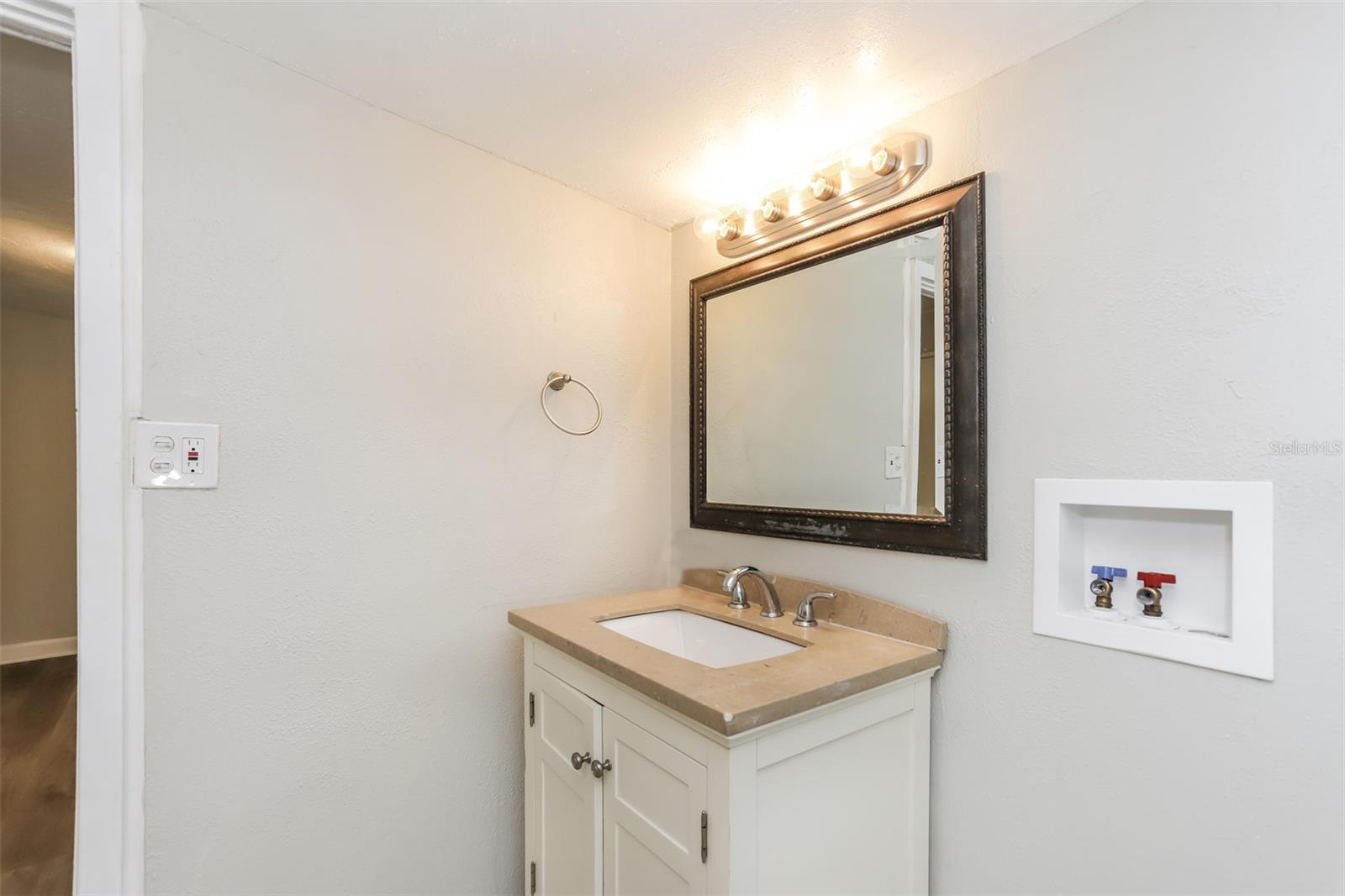 CLARK MEADOWS - Residential Lease