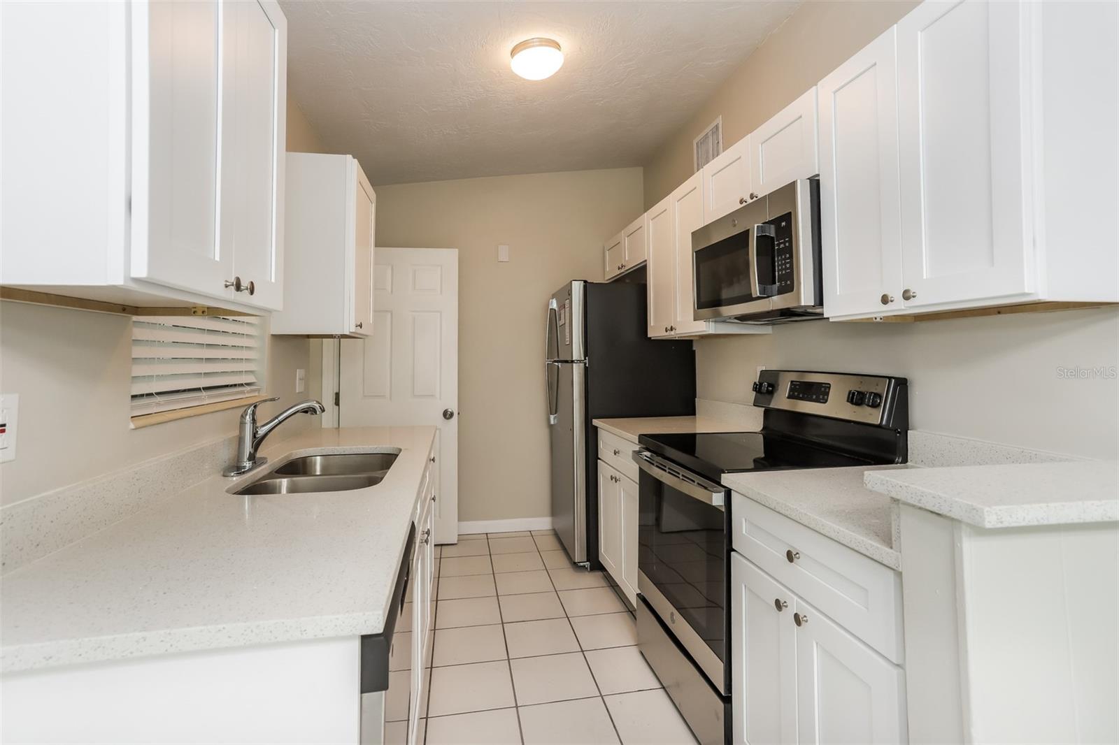CLARK MEADOWS - Residential Lease