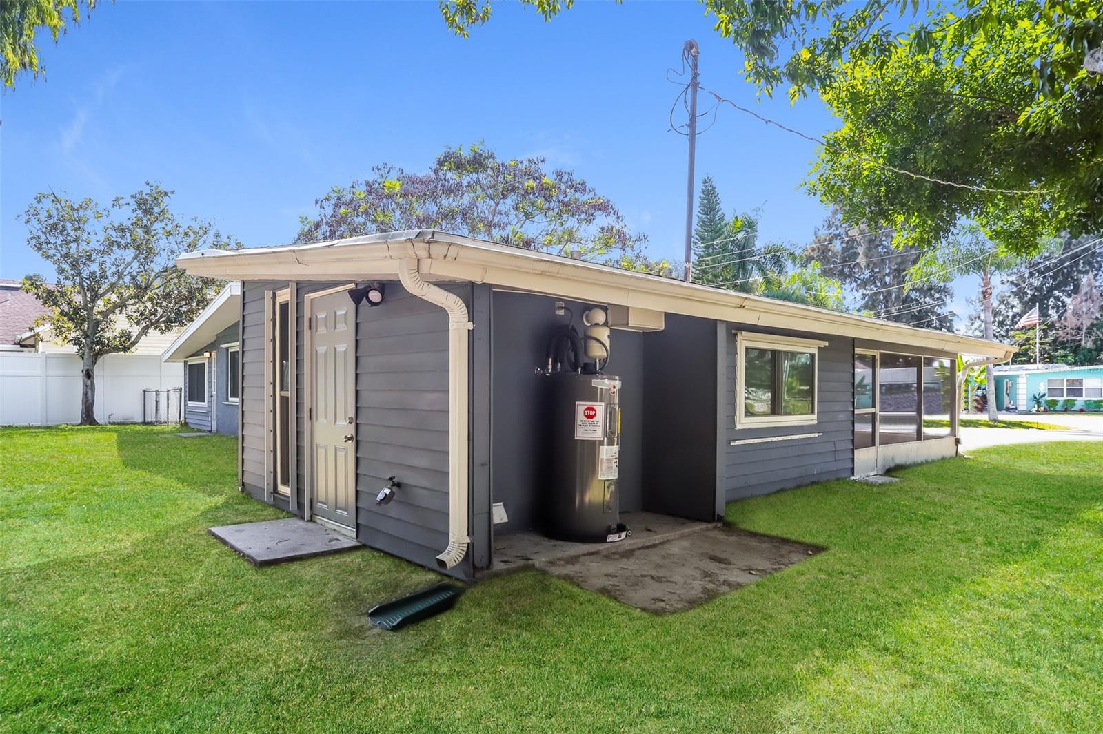 CLARK MEADOWS - Residential Lease