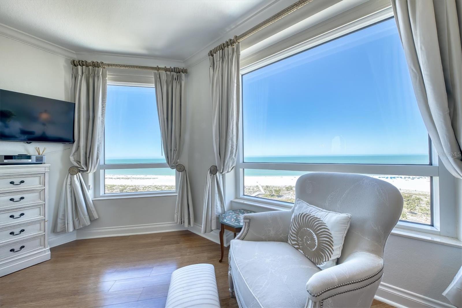 GRANDE ON SAND KEY - Residential