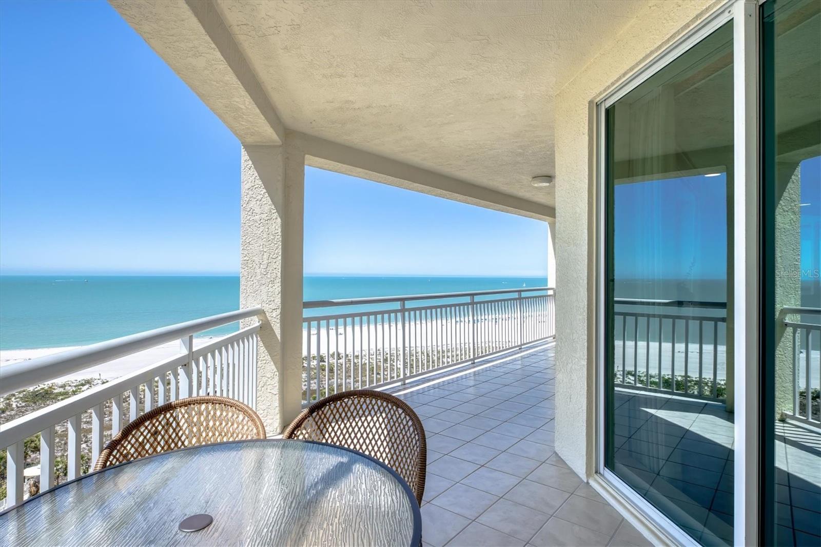 GRANDE ON SAND KEY - Residential
