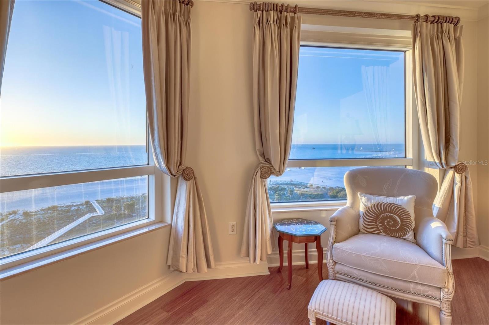 GRANDE ON SAND KEY - Residential