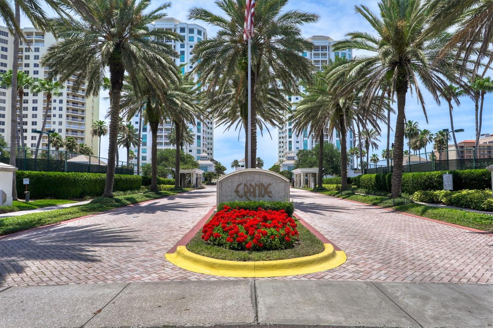 GRANDE ON SAND KEY - Residential