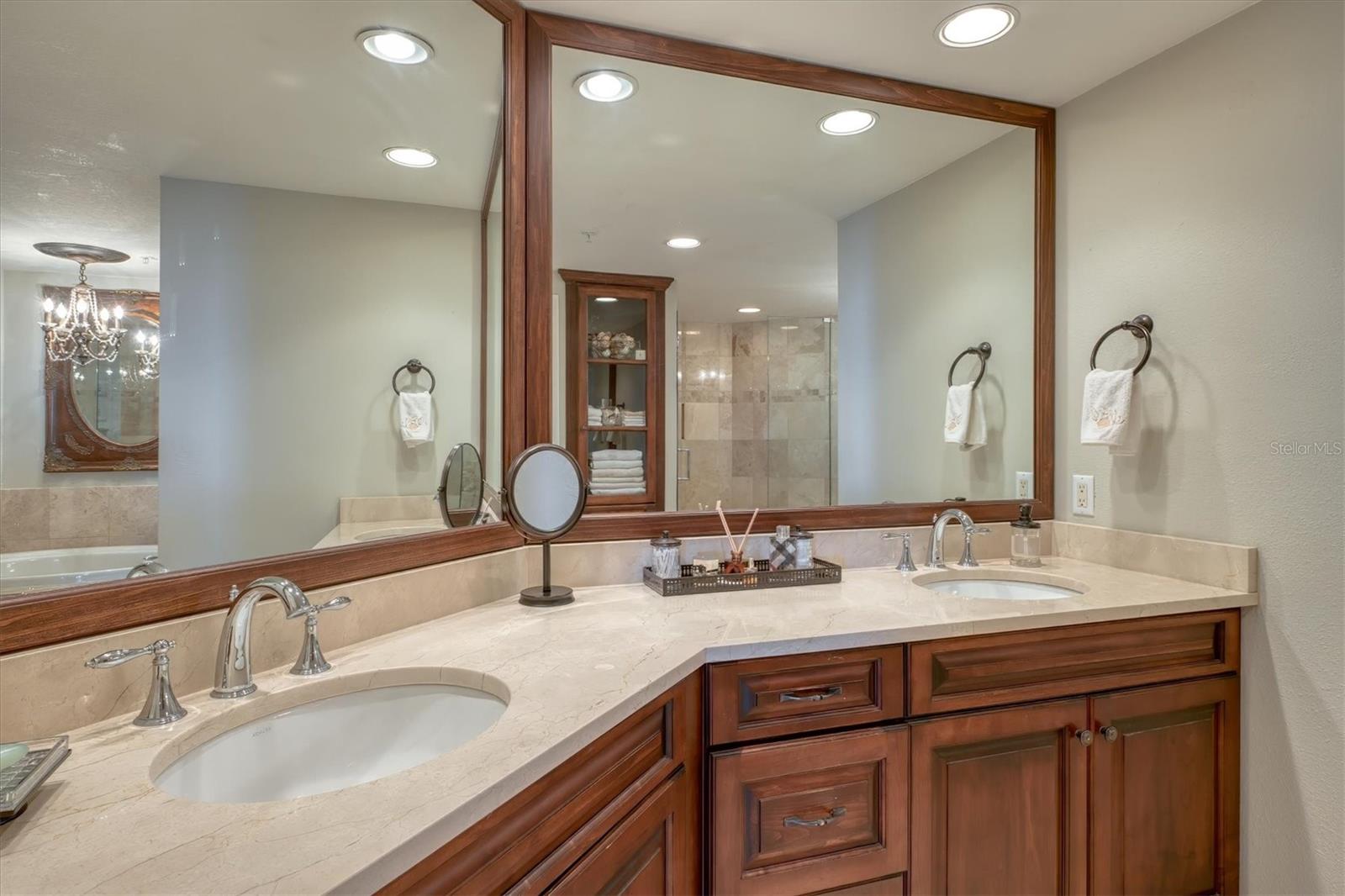 GRANDE ON SAND KEY - Residential