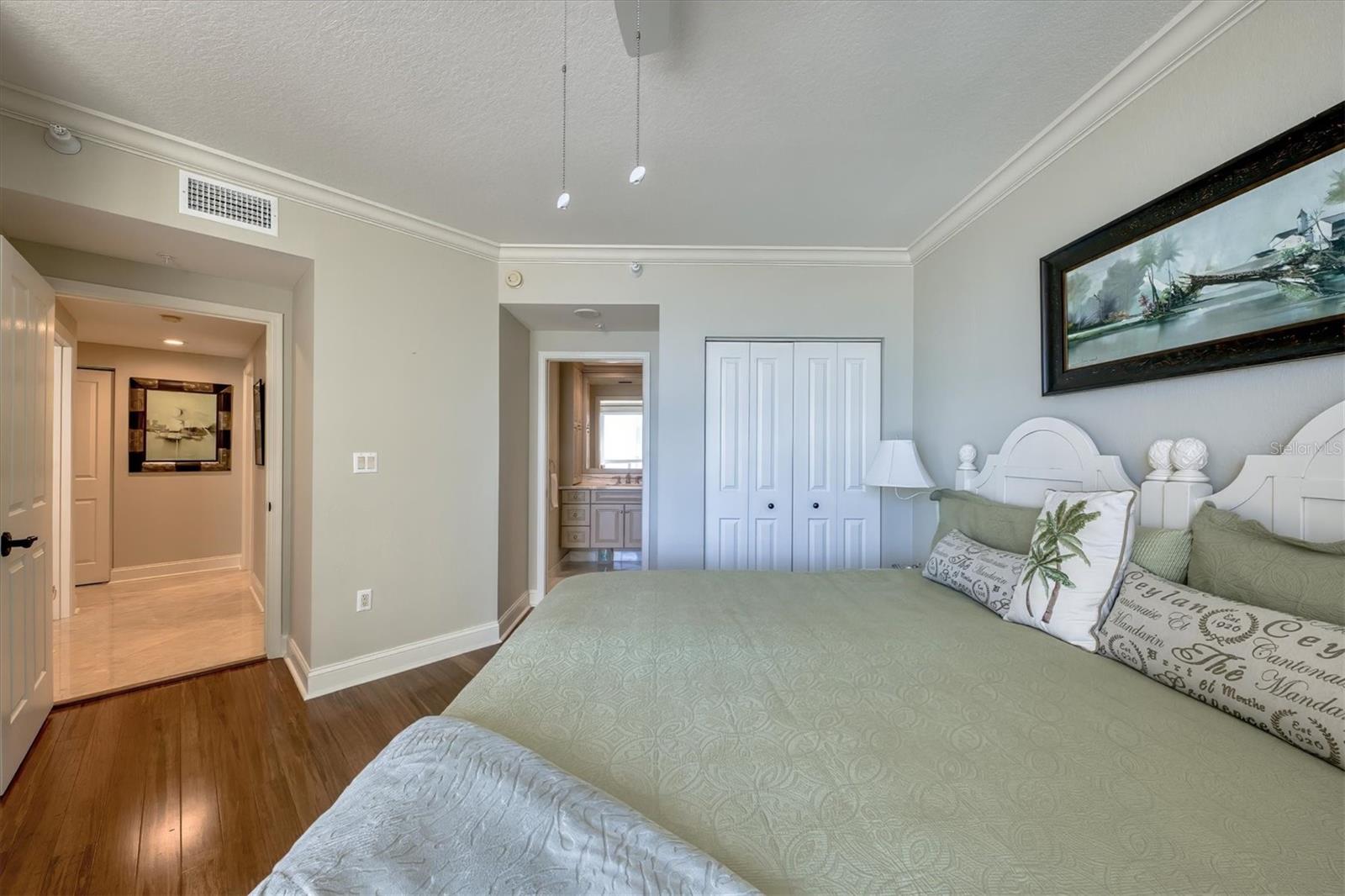 GRANDE ON SAND KEY - Residential