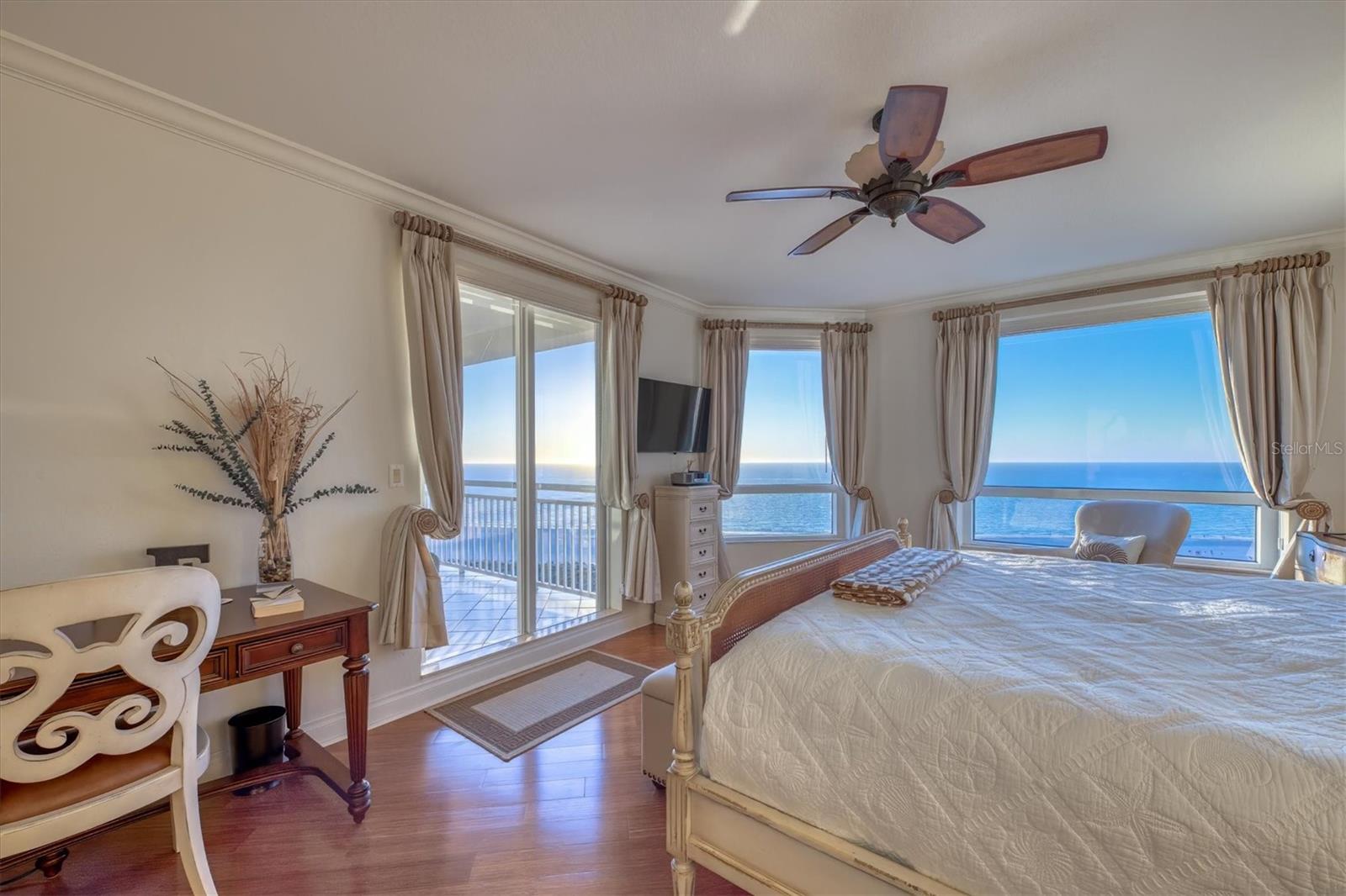 GRANDE ON SAND KEY - Residential