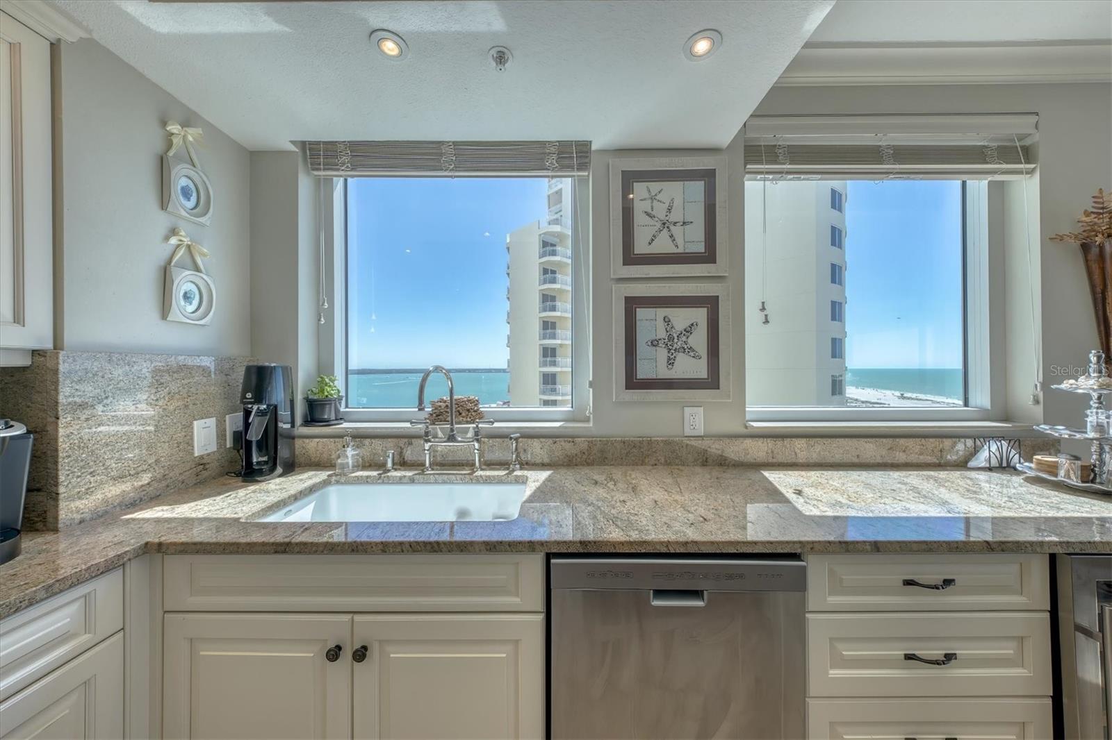GRANDE ON SAND KEY - Residential
