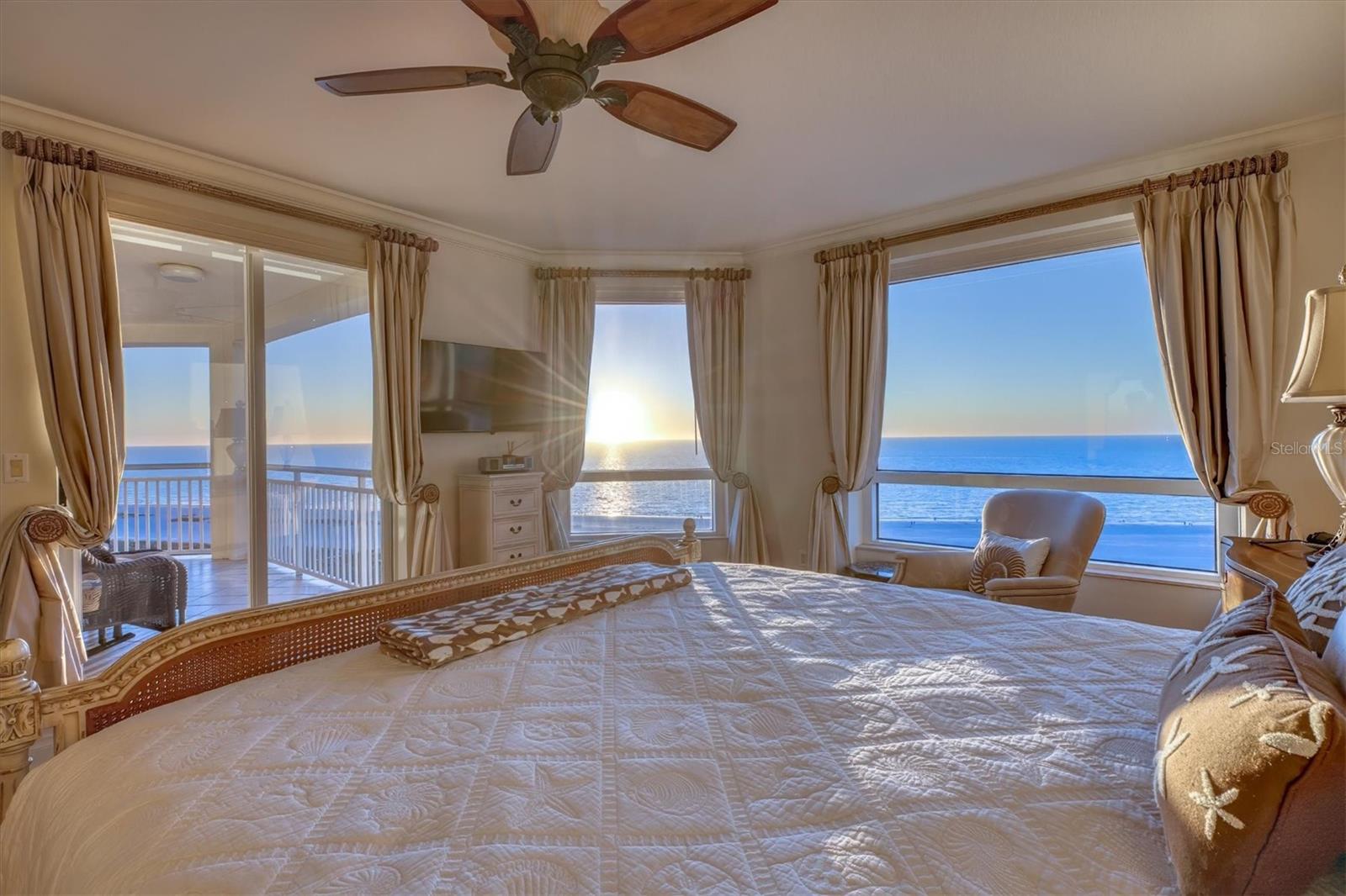 GRANDE ON SAND KEY - Residential
