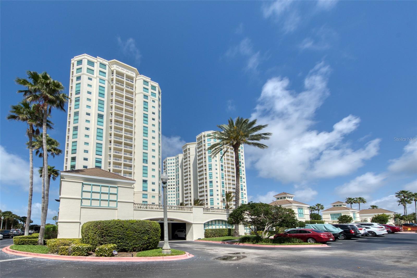 GRANDE ON SAND KEY - Residential