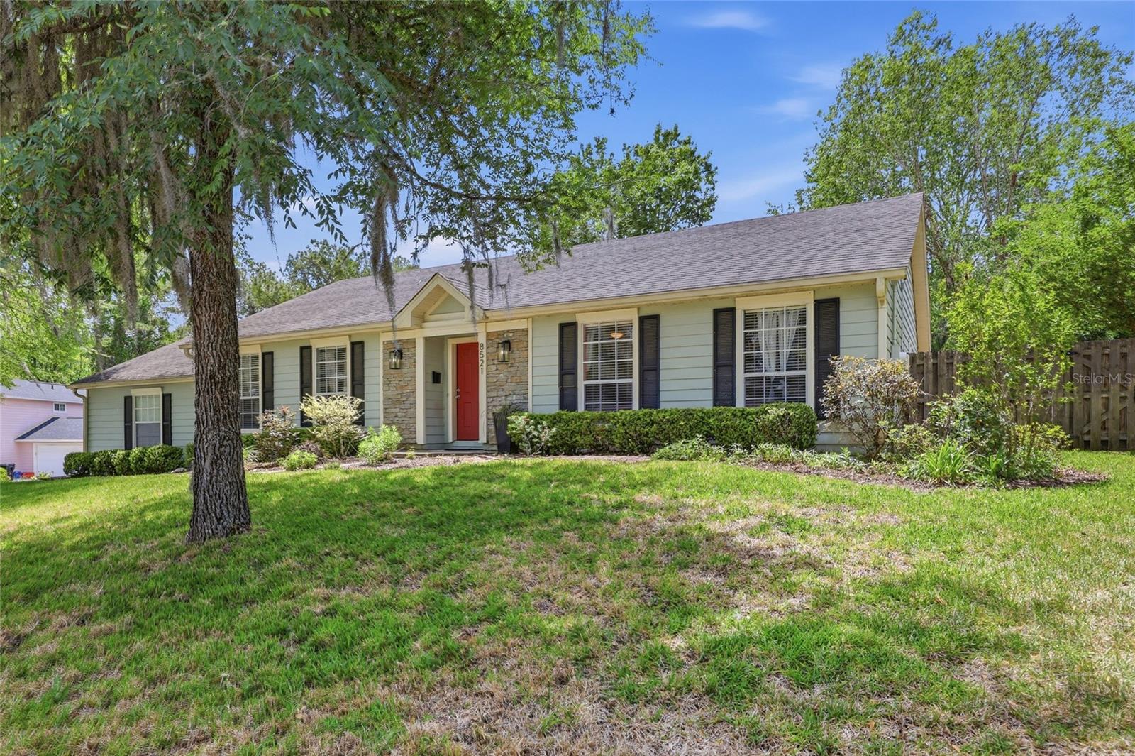 NORTHRIDGE - Residential