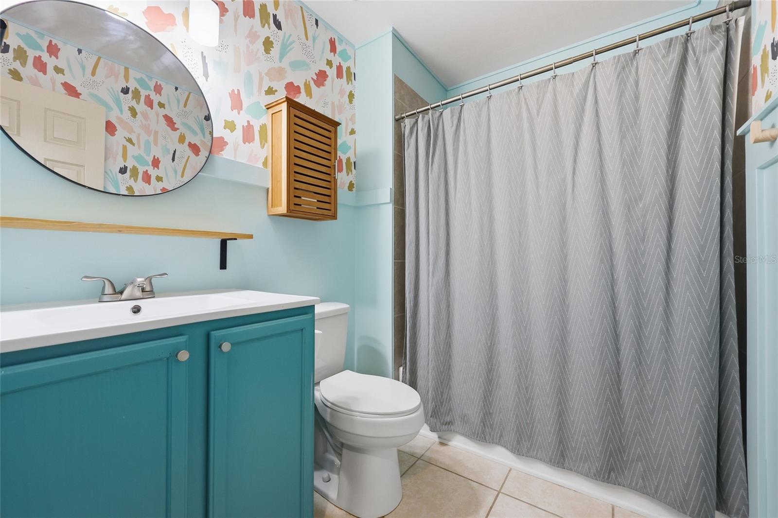 NORTHRIDGE - Residential