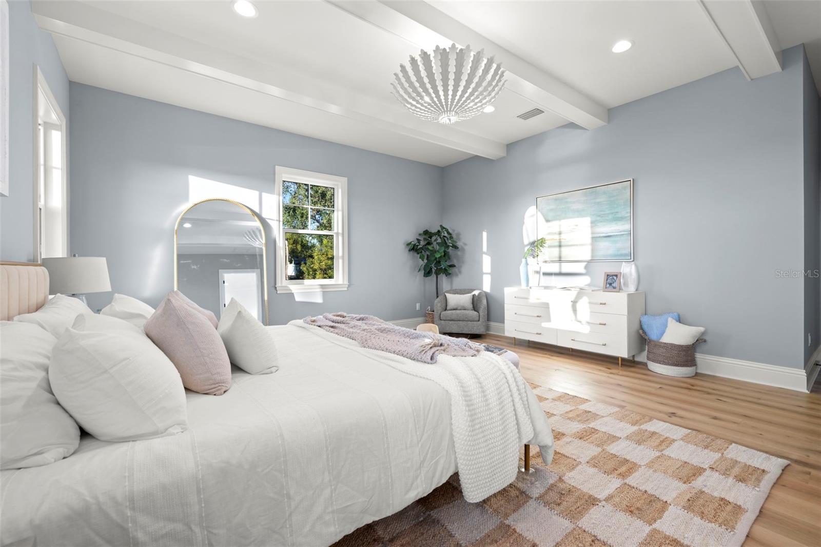 HENDRY MANOR - Residential