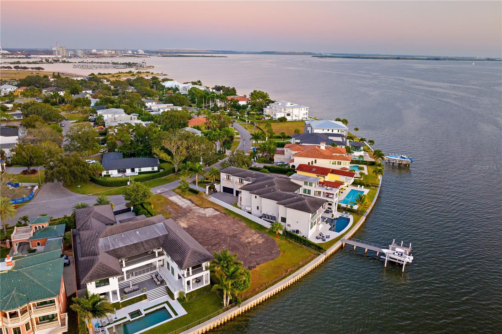 DAVIS ISLANDS REP OF PT O - Land