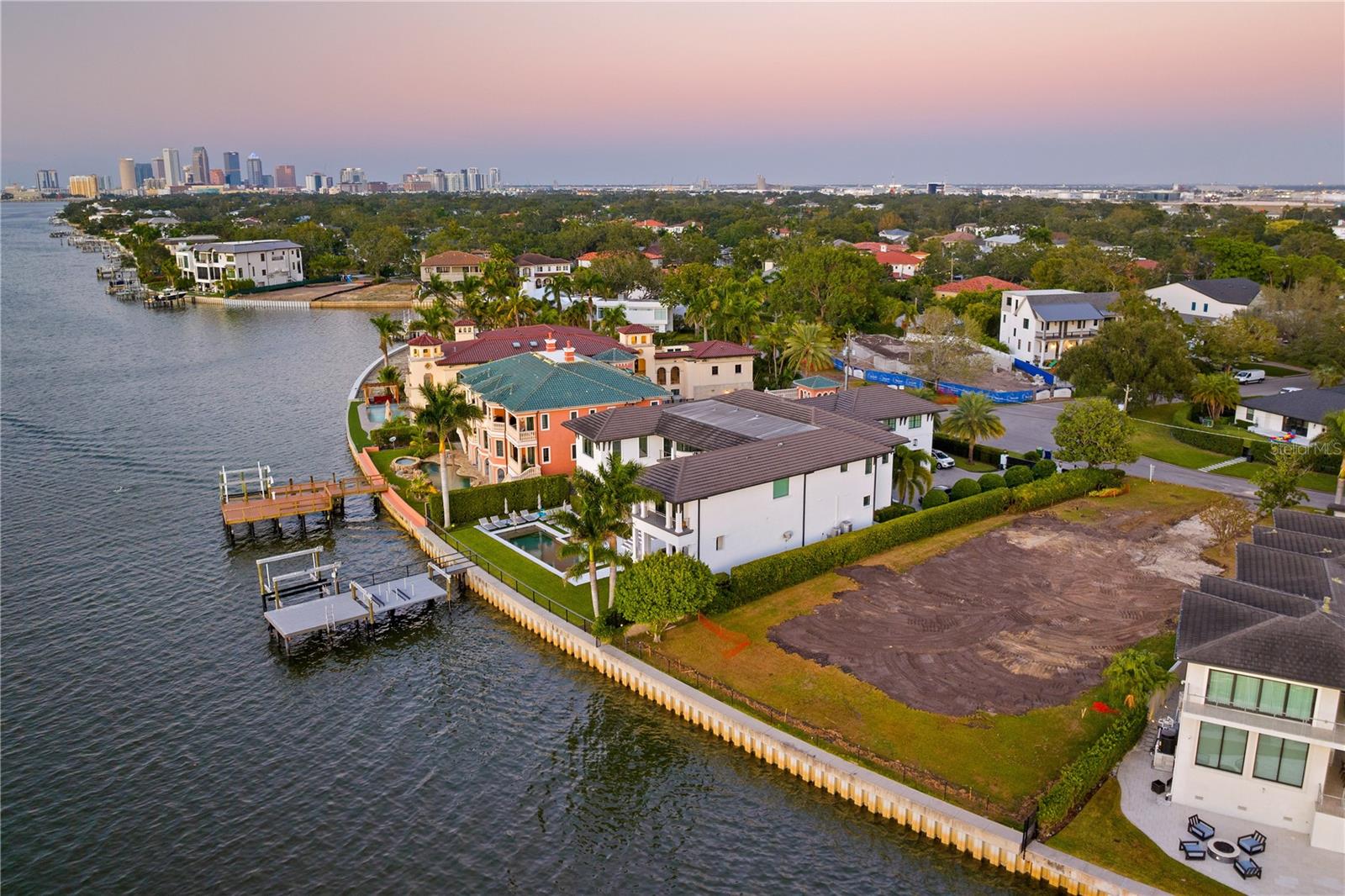 DAVIS ISLANDS REP OF PT O - Land