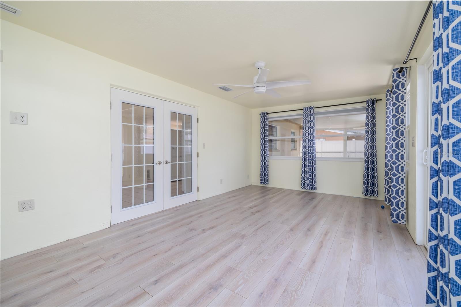 CHEROKEE PARK ADD 01 - Residential