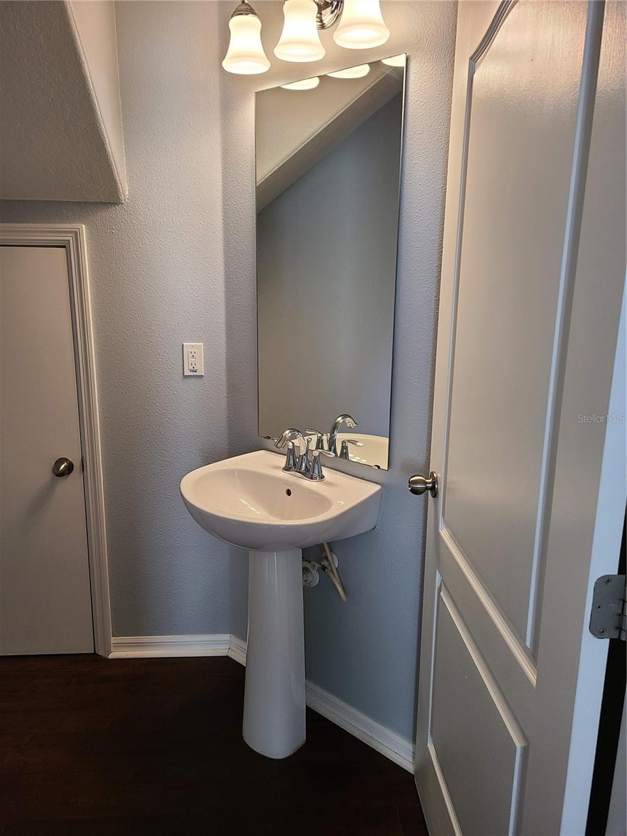 COBBLESTONE LANDING TWNHMS CONDO - Residential