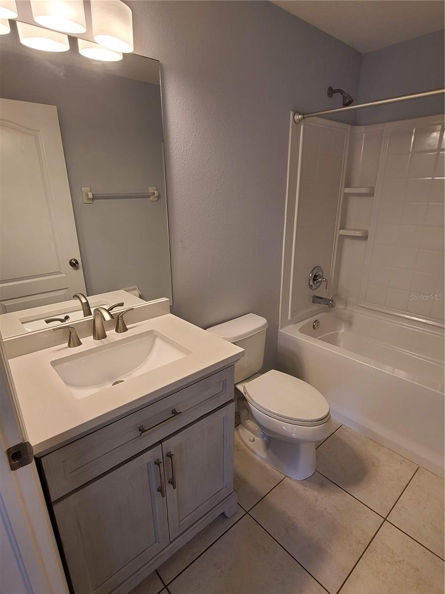 COBBLESTONE LANDING TWNHMS CONDO - Residential