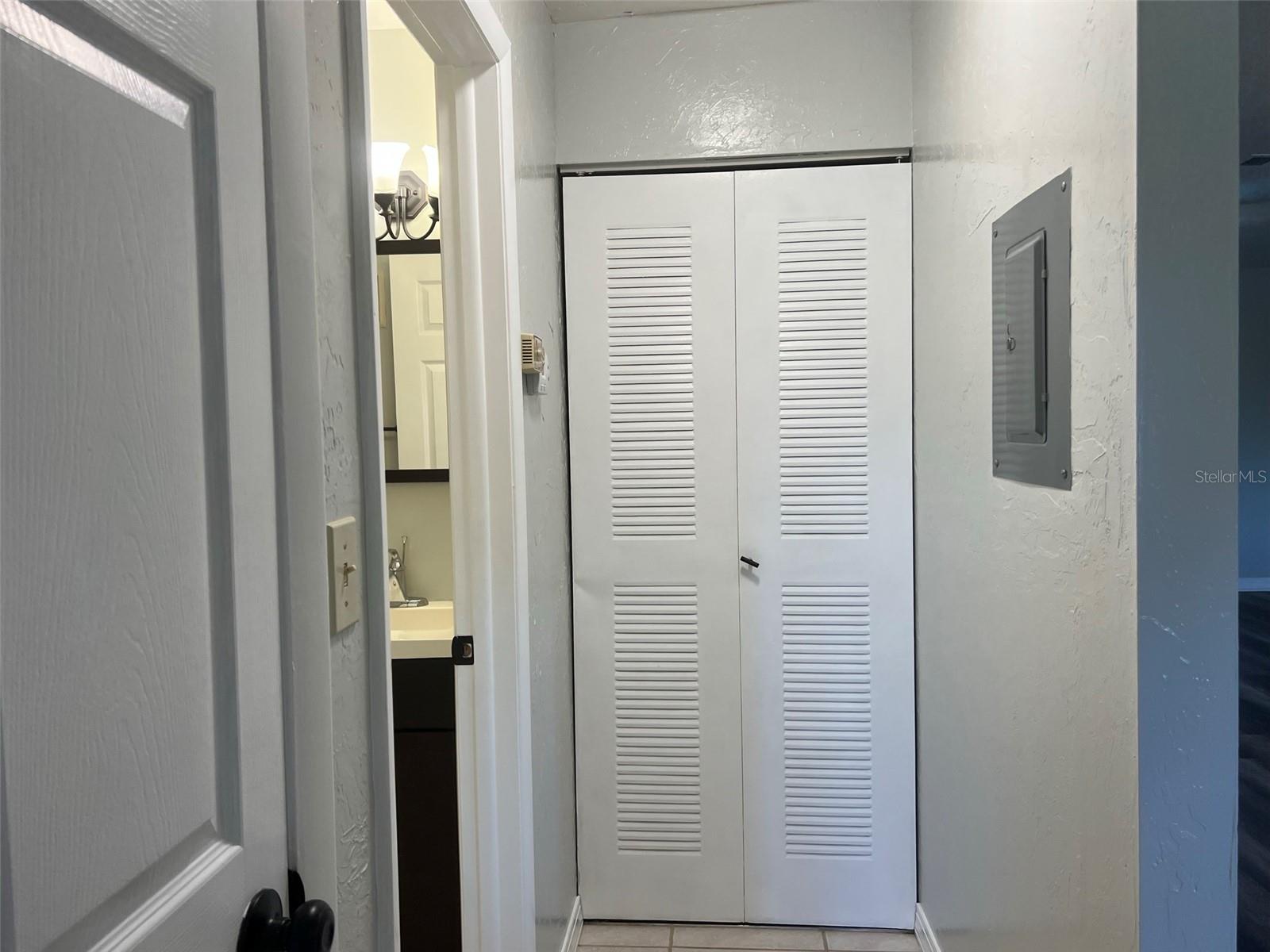 LAKESHORE CHARLOTTE COUNTY PH 02 - Residential Lease